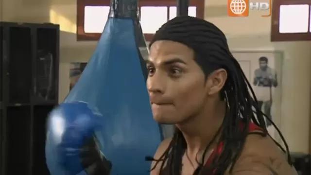 	Jonathan Maicelo empieza su carrera como boxeador.