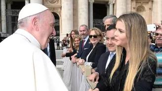 	Brunella Horna y Richard Acuña conocieron al Papa Francisco.