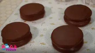 ¿Cómo hacer alfajores de chocolate? Receta de Alejandra Cendra