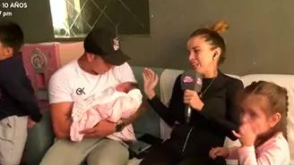 Greysi Ortega e Ítalo Villaseca presentan a su bebé recién nacida.