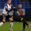 Rodrigo Vilca &#39;bailó&#39; a un rival en partido del Newcastle Sub-21 y generó elogios en redes sociales