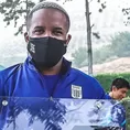 Jefferson Farfán recibió camiseta en homenaje a sus 100 partidos con Alianza Lima