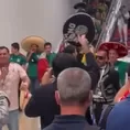 &quot;Canta y no llores&quot;: Los mexicanos celebran en Qatar la derrota de Argentina