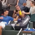 Novak Djokovic: Se viralizó video de preparado que le alcanzan al serbio en París 