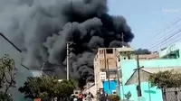 Huachipa: Incendio se registra en una fábrica de colchones
