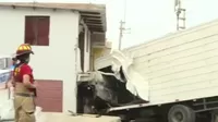 Un muerto y dos heridos dejó el choque de un camión contra una casa en Chorrillos