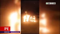 San Juan de Lurigancho: Vecinos quemaron moto de delincuentes
