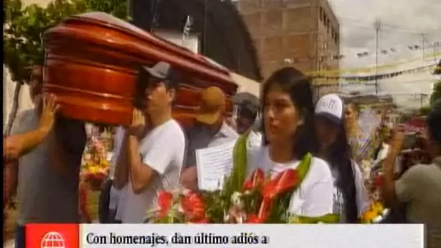 Alessandra Chocano: entierran sus restos con homenajes de familiares y amigos