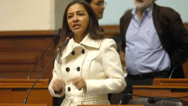 Marisol Espinoza criticó duramente el manejo de Rosa Bartra al frente de la Comisión Lava Jato