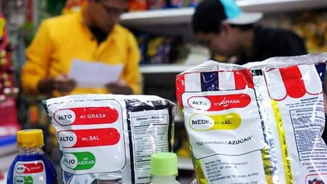 Alimentos procesados tendrán etiquetado octogonal en supermercados desde junio