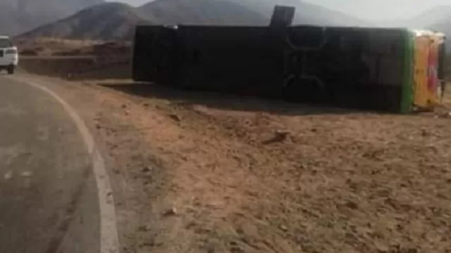 Accidente en Arequipa deja dos muertos. Foto: Andina