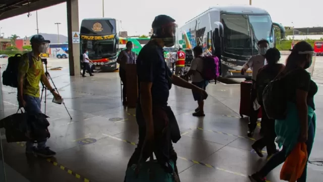 Arequipa:  Suspenderán por 15 días el transporte desde y hacia la región
