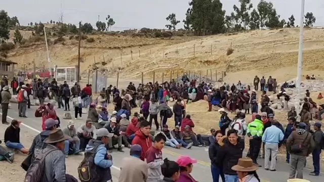 Ayacucho: pobladores mantienen bloqueado el km 135 de la carretera Interoceánica