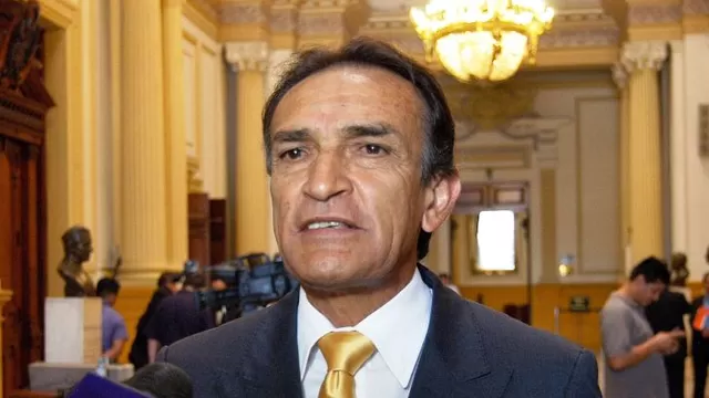 Héctor Becerril, congresista por Fuerza Popular. Foto: Andina
