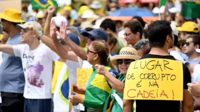 Protestas en Brasil contra la corrupción. Foto: AFP
