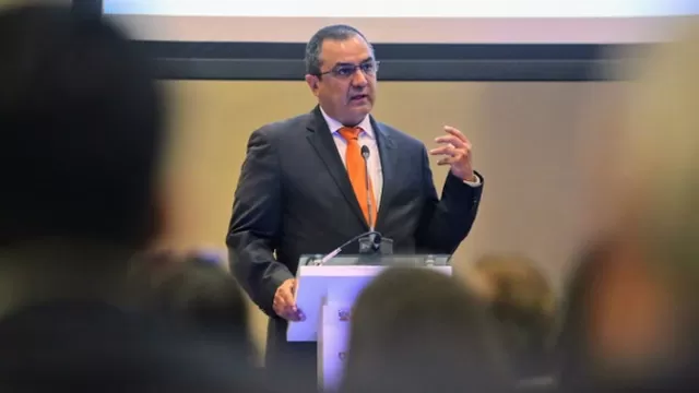 Carlos Oliva, ministro de Economía y Finanzas. Foto: Andina