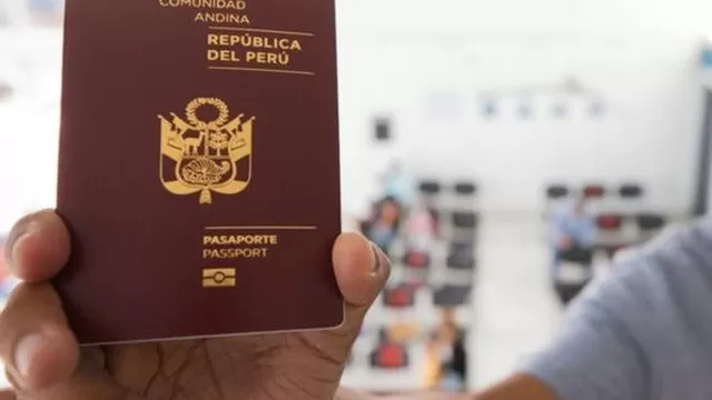Según el citado artículo, los pasaportes no activados constituyen una causal de caducidad.