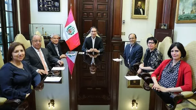 Martín Vizcarra y Comisión de Alto Nivel para la Reforma Política. Foto: Andina