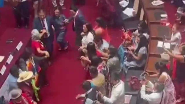 Congresistas de Perú Libre optaron por estar en festividad que atender alegatos de JNJ