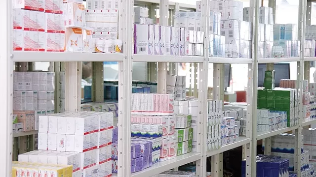 Investigación descubrió que farmacias concertaban precios