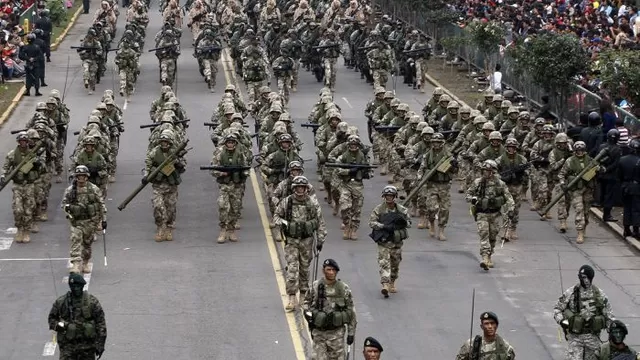   Alrededor de 12 mil agentes participarán del Desfile Militar / Foto: Andina