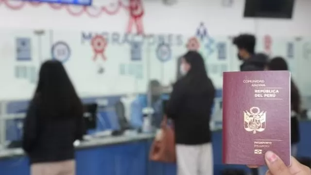 Contraloría: Migraciones pagó 2 millones de soles por lote de pasaportes con fallas