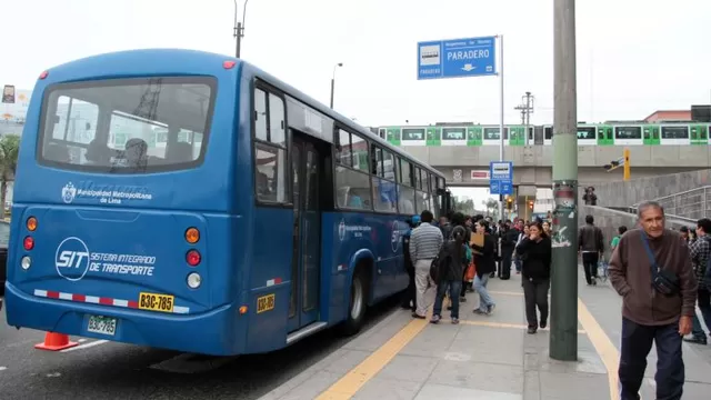 Corredor Javier Prado: pasajeros deben esperar hasta 1 hora para abordar buses