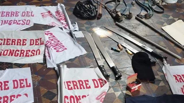 Dircote decomisa machetes, ondas y otros elementos en sede de Nuevo Perú en Lima
