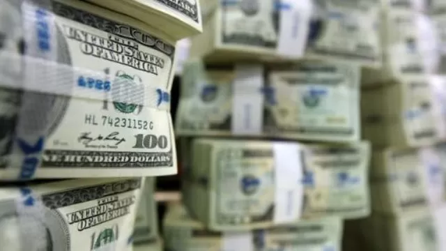 Valor del dólar seguirá al alza durante el 2016, según expertos. Foto: archivo Gestión.