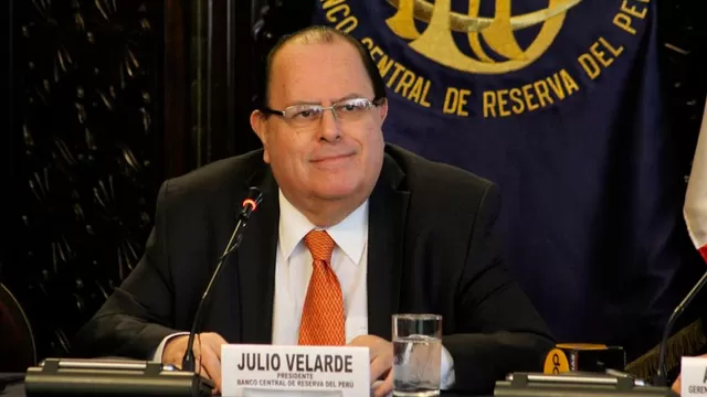 Ministro de Economía: Velarde ha dicho que acepta continuar en el BCRP, "pero falta conformar el directorio"