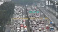 Panamericana Sur: Gran congestión vehicular tras accidente entre bus y camión