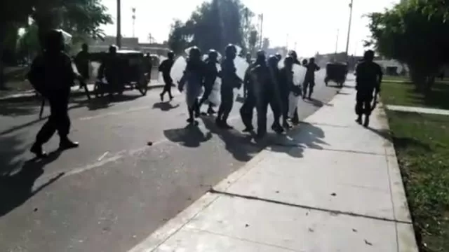 Enfrentamientos con la Policía por administración de azucarera. Foto: América Noticias