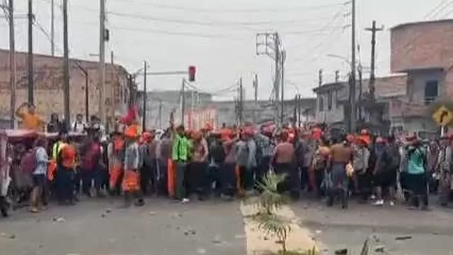 Iquitos: Enfrentamiento entre la PNP y construcción civil por cortes de electricidad