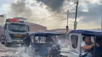 Iquitos: Padres queman llantas y bloquean carretera por falta de profesores