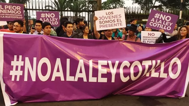 Jóvenes protestaron contra la denominada 'Ley Cotillo'. Foto: archivo El Comercio