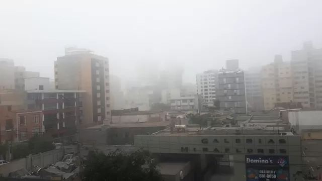 Densa neblina en Lima. Foto: El Comercio.