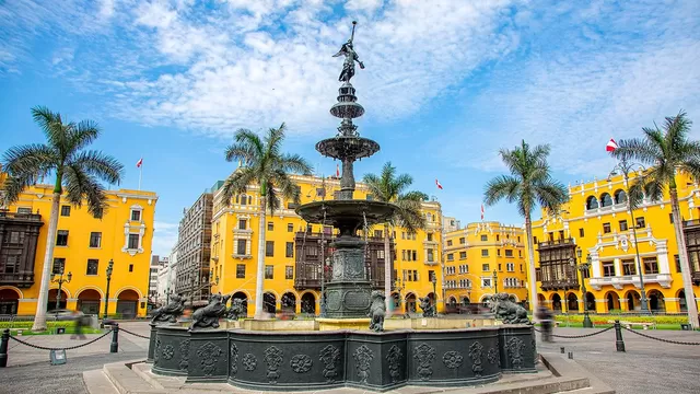 Lima celebra sus 489 años con una serie de actividades en la Plaza de Armas