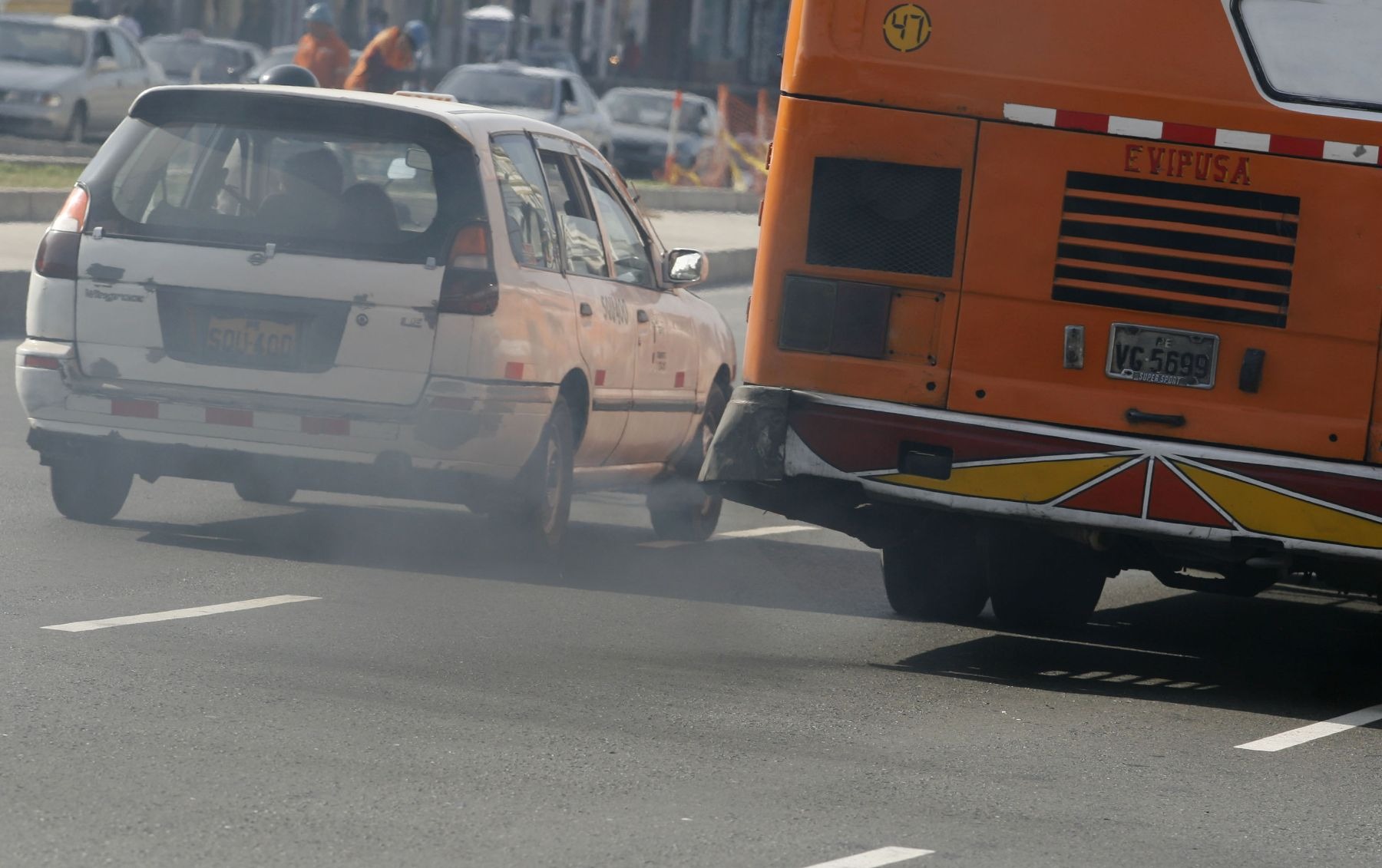 Altos niveles de contaminación vehicular en Lima y Callao - Foto: Andina