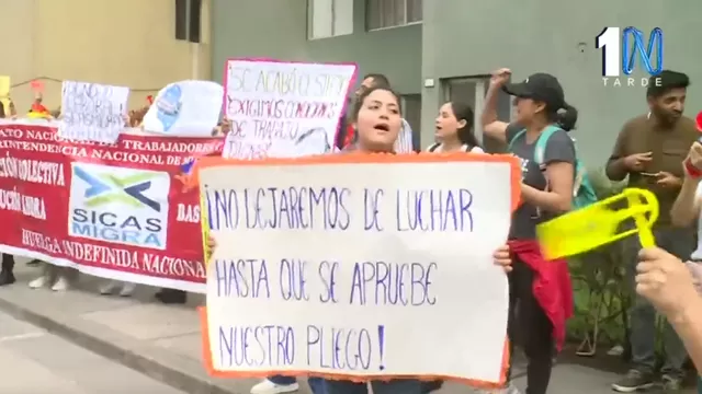 Migraciones: Trabajadores CAS anuncian huelga indefinida si no atienden sus reclamos