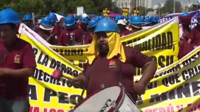 Mineros artesanales realizan marcha exigiendo que se respete plazo para formalizarse