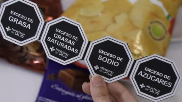 Etiquetado octogonal para alimentos procesados. Foto: Twitter/@drhuerta