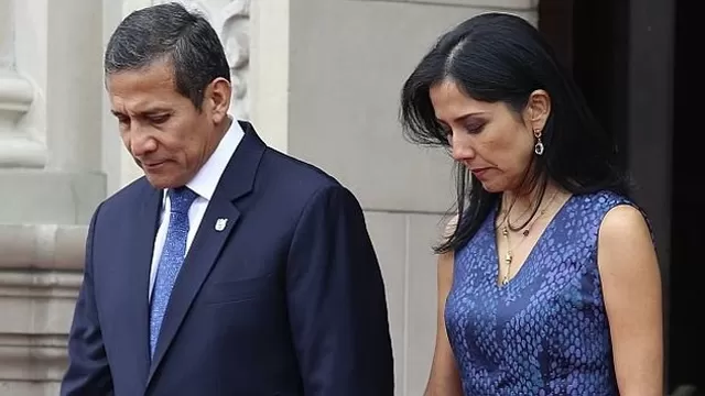 Nadine Heredia y Ollanta Humala salen de Palacio de Gobierno. Foto: El Comercio