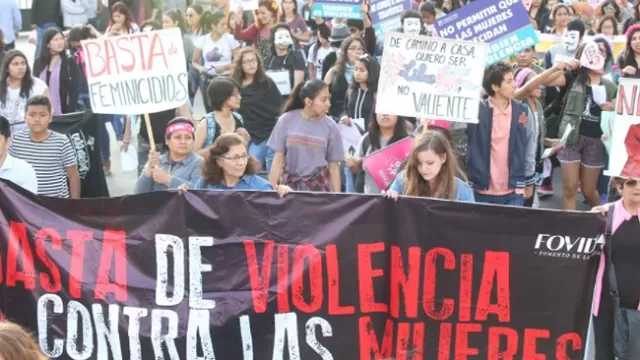 La marcha Ni una menos se llevó a cabo este sábado. Foto: Andina