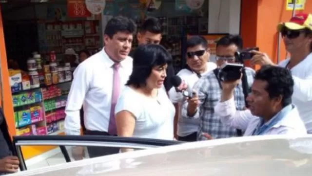 Congresista Esther Saavedra agredió a un periodista en Tarapoto. Foto: Andina