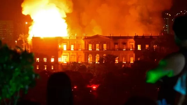 Incendio en Río de Janeiro. Foto: AFP