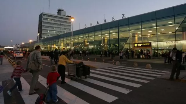Peruvian suspende todos sus vuelos de manera indefinida