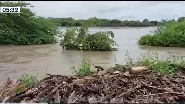 Piura: Reservorio Poechos rebasó su capacidad y río Chira se desbordó