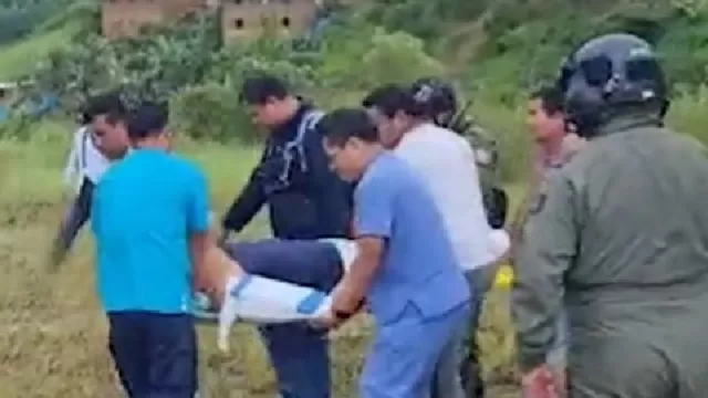 Policía Aérea evacuó a heridos y gestantes tras caída de huaicos al norte del país