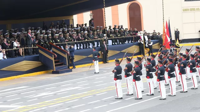 Desfile por aniversario de la Marina de Guerra. Foto: Agencia Andina