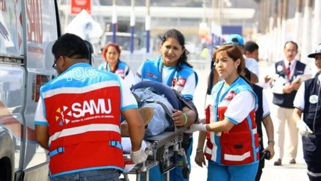 Médicos del SAMU atienden a pacientes con urgentes y emergencias. Foto: Andina